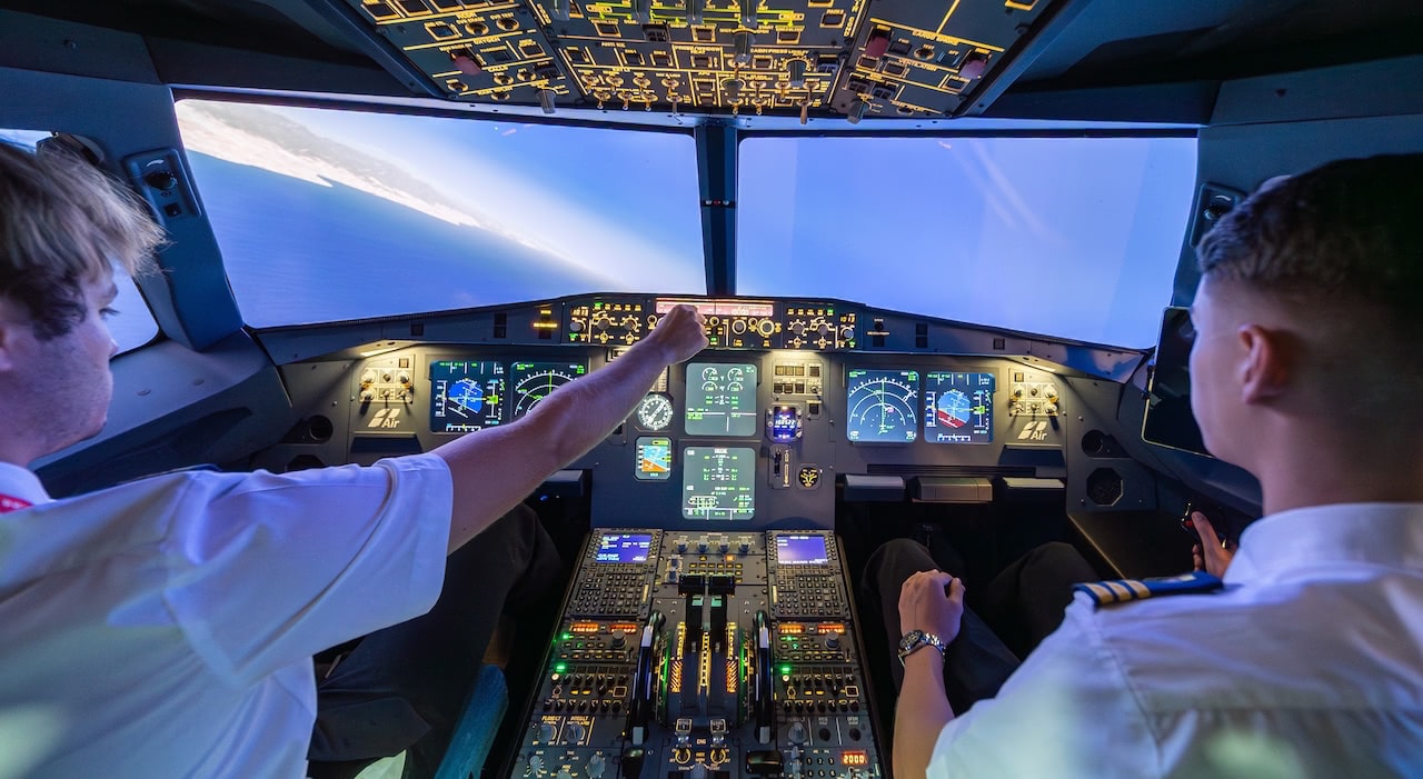 differences-between-a-pilot-and-a-commander-or-captain