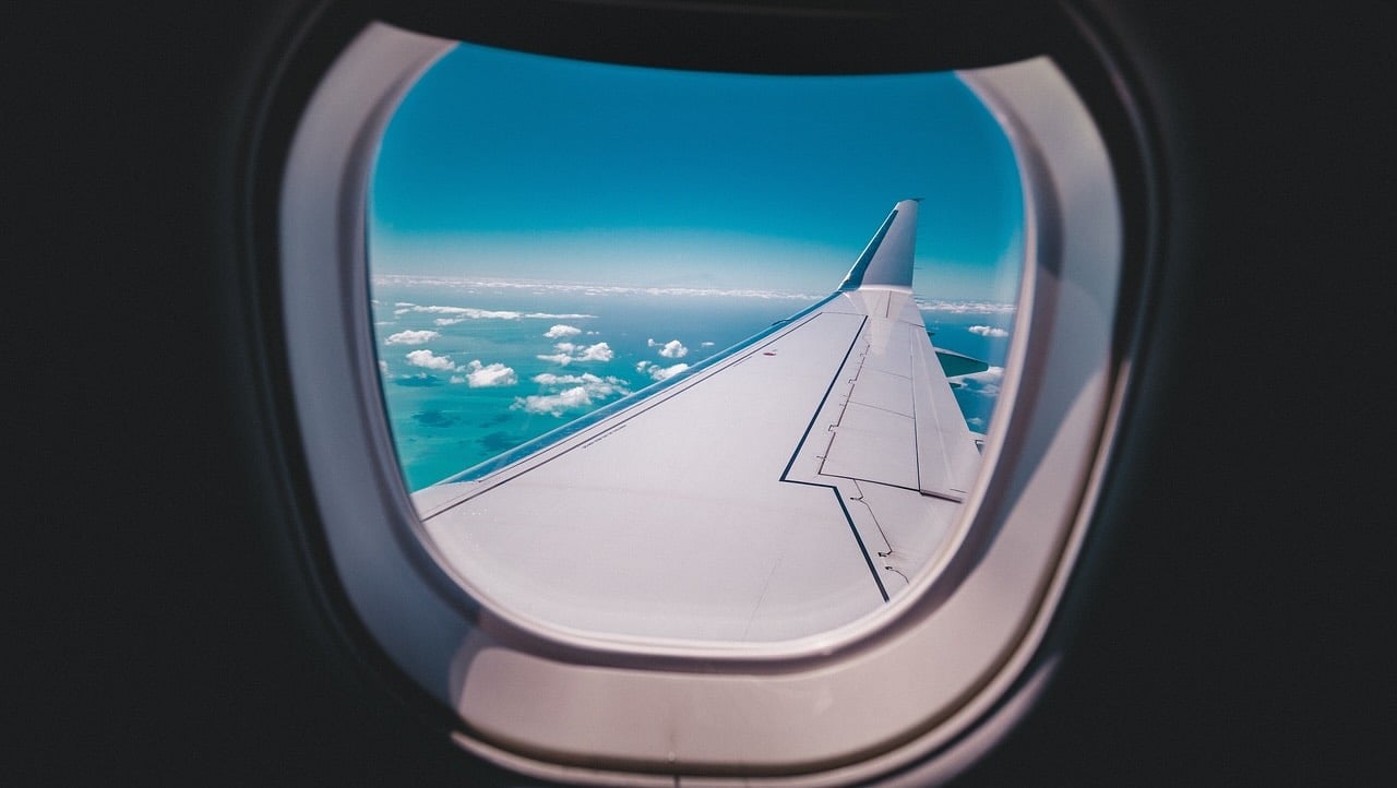 Round windows on airplane