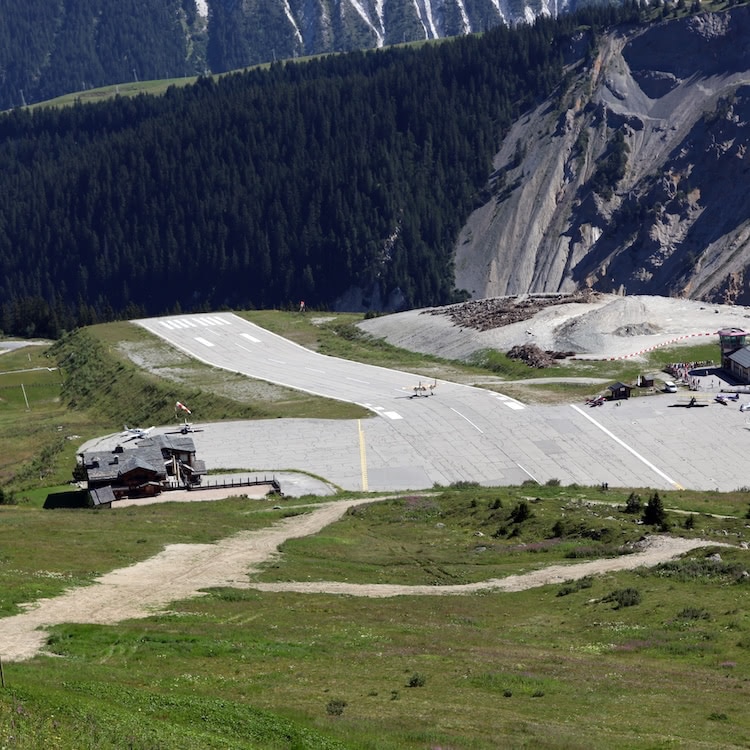 courchevel-airport-france
